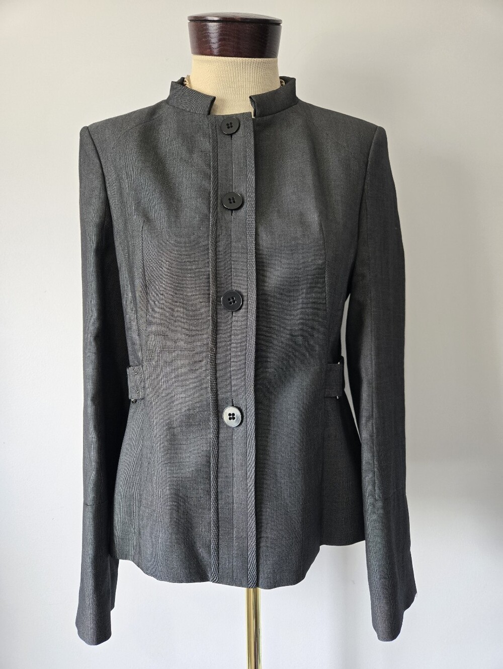 Hugo Boss Virgin Wool Silk Lined Charcoal Gray Stand-Collar Button Jacket
